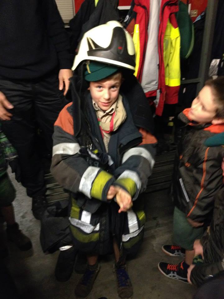 Sint-Martinus den XIIde - Bezoek Brandweer Welpen Kiewit